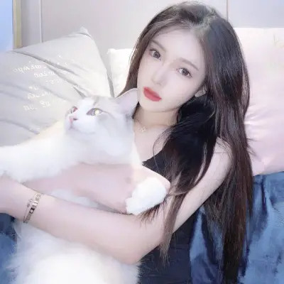 青春靓丽的女生头像图片