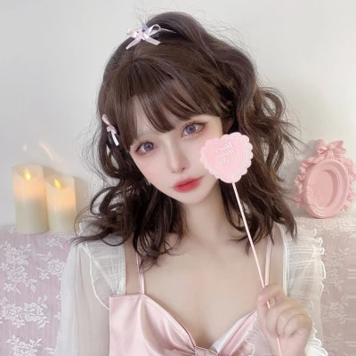 青春靓丽的女生头像图片