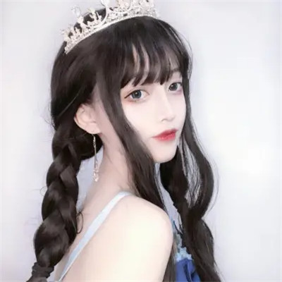 青春靓丽的女生头像图片