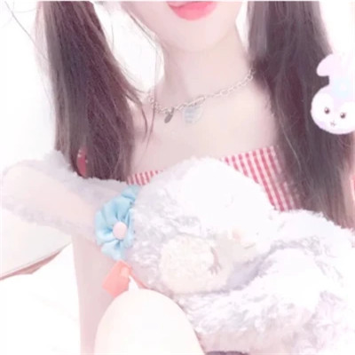 青春的头像女生真人漂亮