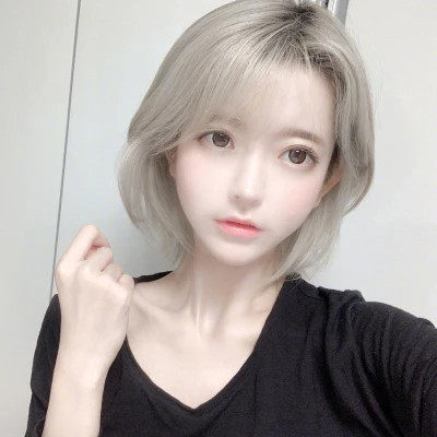 青春的头像女生真人漂亮