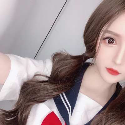 青春的头像女生真人漂亮