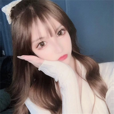 青春的头像女生真人漂亮