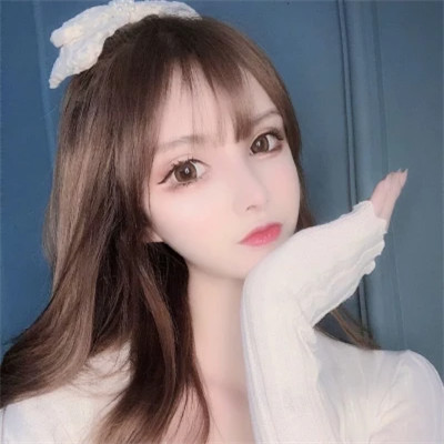 青春的头像女生真人漂亮