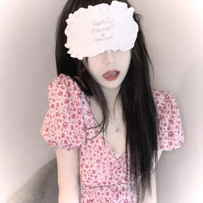 青春的头像女生真人漂亮