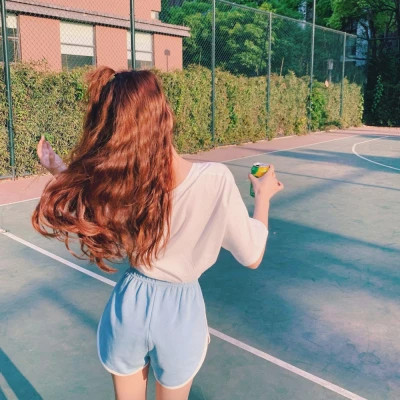QQ头像2025女生新款潮流图片