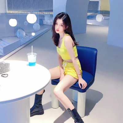 最新头像2025女生真人高清