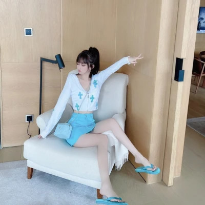 2025高清又流行的女头最新款