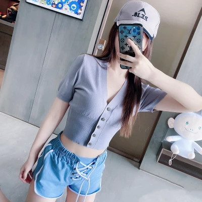 2025新款高清高颜值美女头像图片
