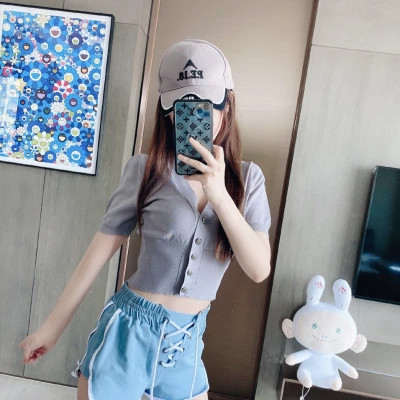 2025新款高清高颜值美女头像图片