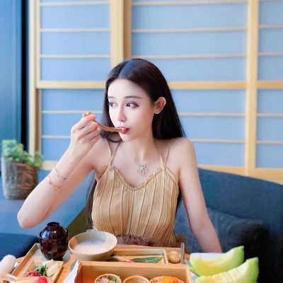 高清真人女2025爆款洋气