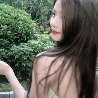 真人简单干净的女生微信头像