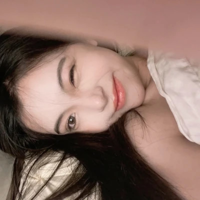 真人简单干净的女生微信头像