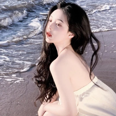 真人简单干净的女生微信头像