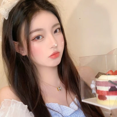 女生干净又好看的气质头像
