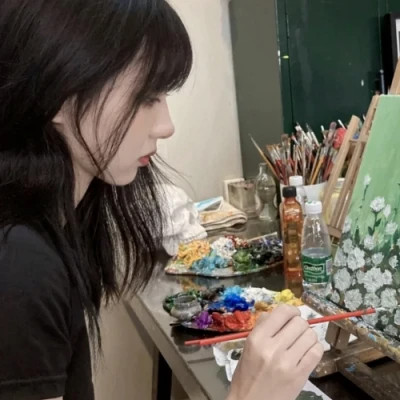女生干净又好看的气质头像