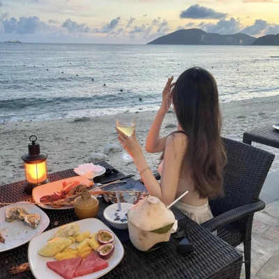 女生干净又好看的气质头像