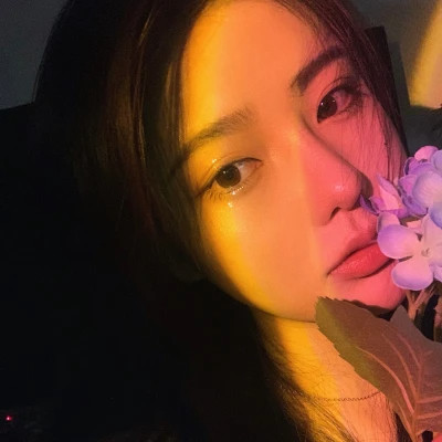 女生干净又好看的气质头像