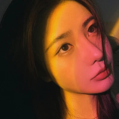 女生干净又好看的气质头像