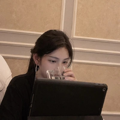 2025真人头像女最新版的微信