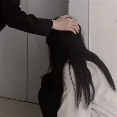 2025高清好看最新版情侣头像一男一女