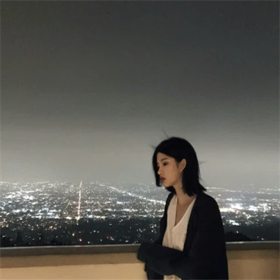 真人一人一半情侣头像