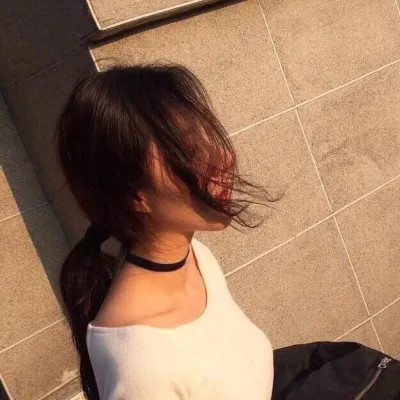 真人一人一半情侣头像
