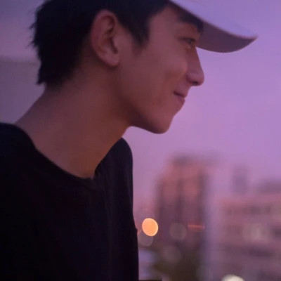 真人一人一半情侣头像