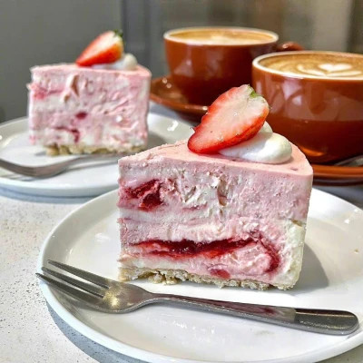 多风格的草莓蛋糕头像图片