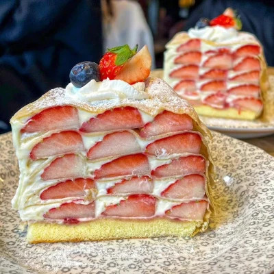 多风格的草莓蛋糕头像图片