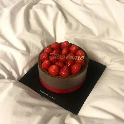 美味可口草莓蛋糕微信头像图片