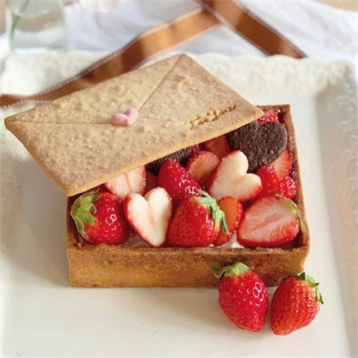 美味可口草莓蛋糕微信头像图片