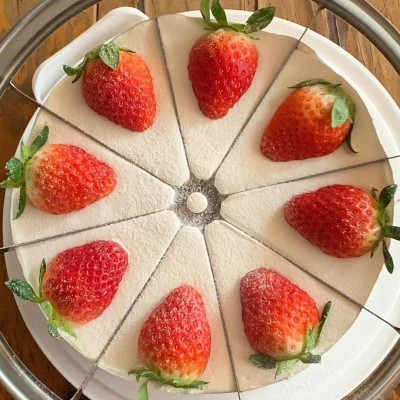 美味可口草莓蛋糕微信头像图片