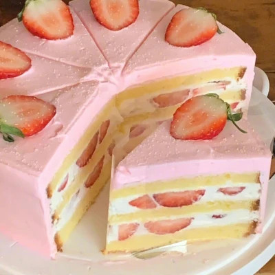 美味可口草莓蛋糕微信头像图片