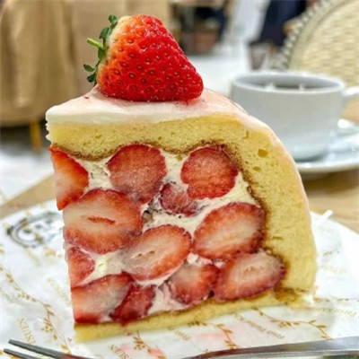 适合做头像的高清草莓蛋糕图片
