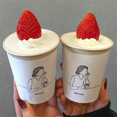 适合做头像的高清草莓蛋糕图片