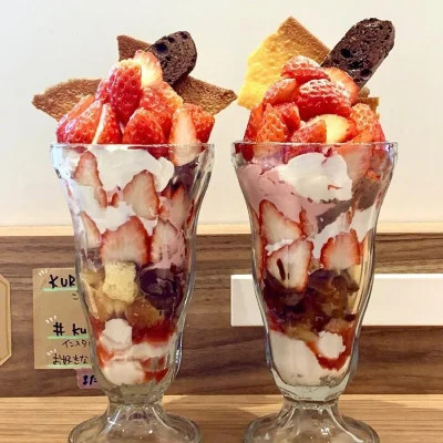 适合做头像的高清草莓蛋糕图片