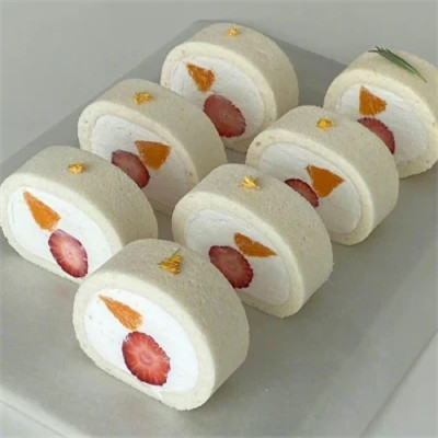 适合做头像的高清草莓蛋糕图片