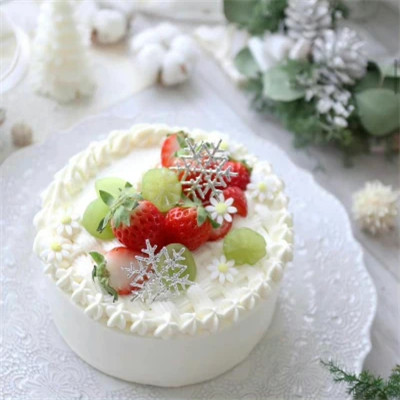 适合做头像的高清草莓蛋糕图片