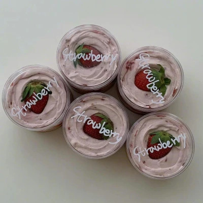 适合做头像的高清草莓蛋糕图片