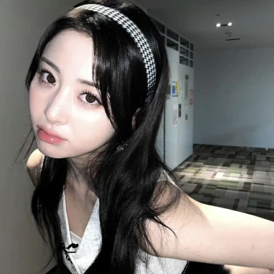头像女图片2025帅个性图片
