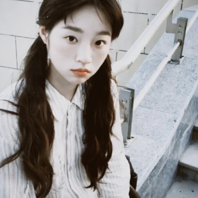 女生复古胶片风小众头像图片