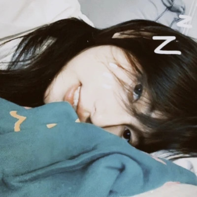 女生复古胶片风小众头像图片