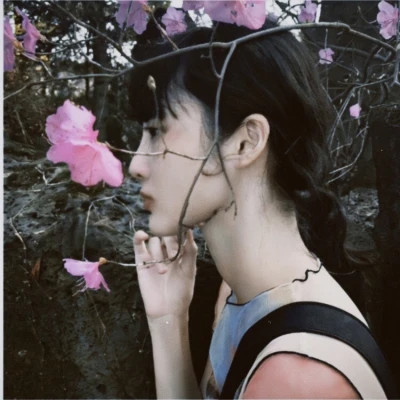 女生复古胶片风小众头像图片