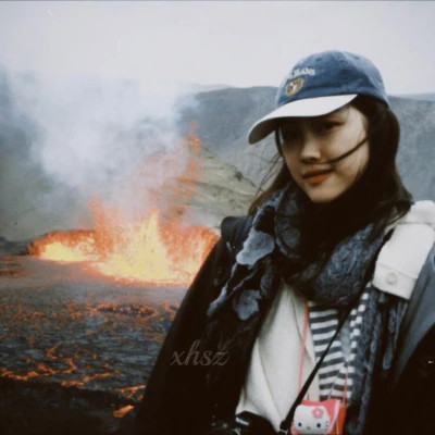 复古胶片女生头像高清真人