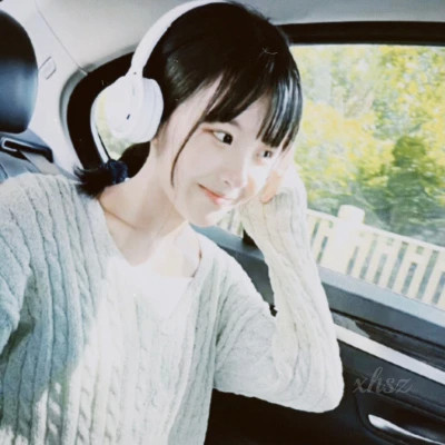 复古胶片女生头像高清真人