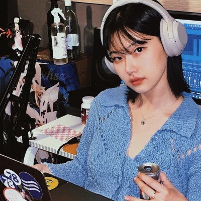 胶片类型女生头像图片