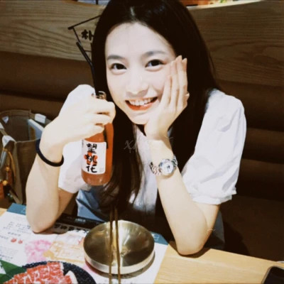 胶片类型女生头像图片