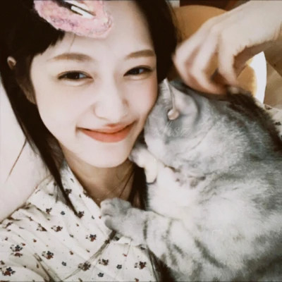头像女高级胶片真人高清