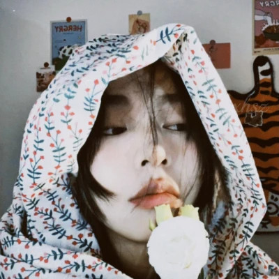 头像女高级胶片真人高清